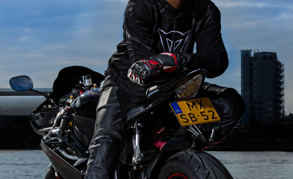 fashion shoot on a yamaha motorbike, canon, profoto