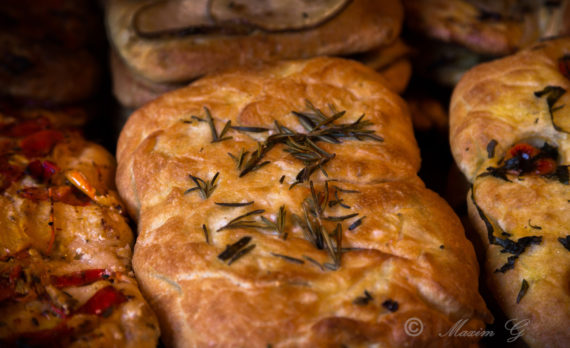 #Focaccia #canon #foodphotography #bread #brood